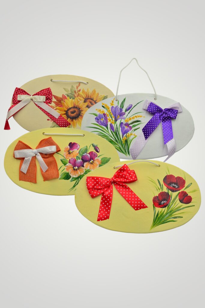 ORNAMENT CERAMICĂ DE UȘĂ