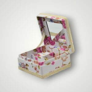 CUTIE BIJUTERII - PATRATA