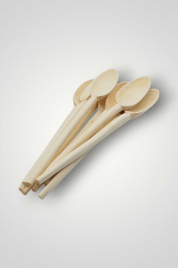 LINGURI LEMN SCULPTATE