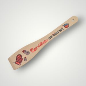 SPATULA - BUCATARIA ESTE INIMA CASEI