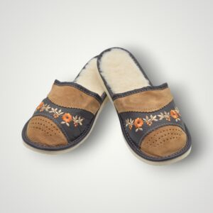 SET PAPUCI CU BLANA